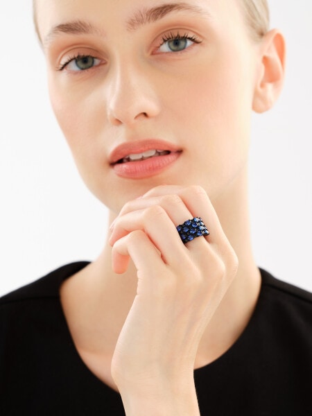 Stříbrný prsten se zirkony