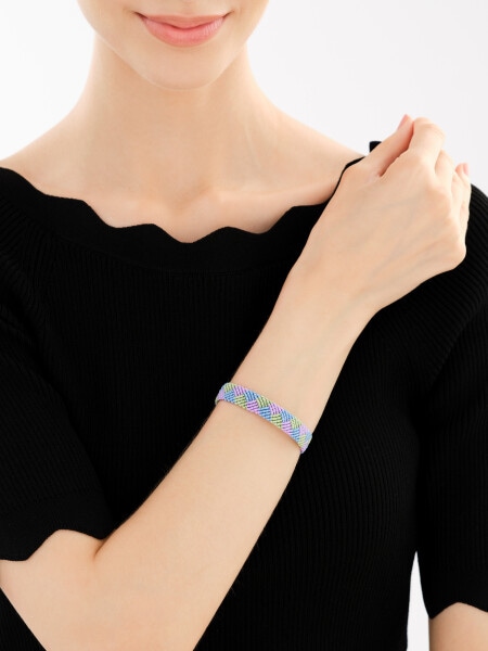 Náramek se stříbrnými prvky