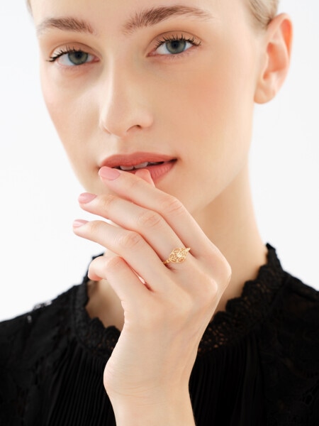 9 K Yellow Gold Ring 