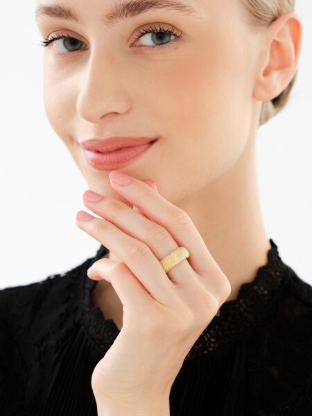 9 K Yellow Gold Band Ring 