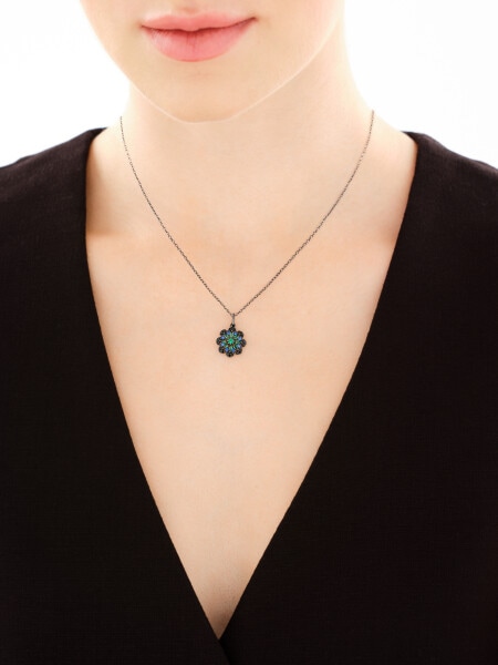 Zawieszka srebrna z cyrkoniami