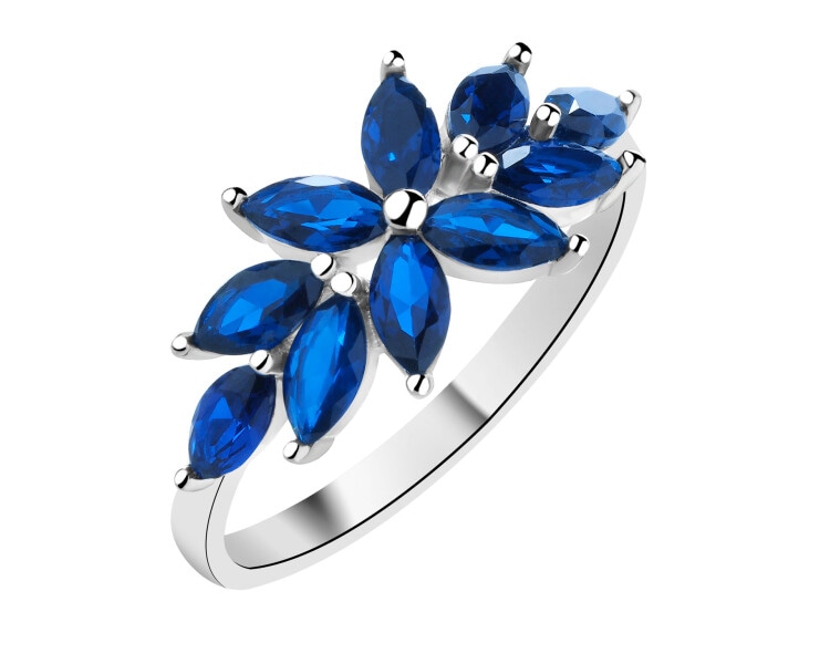 Stříbrný prsten se zirkony