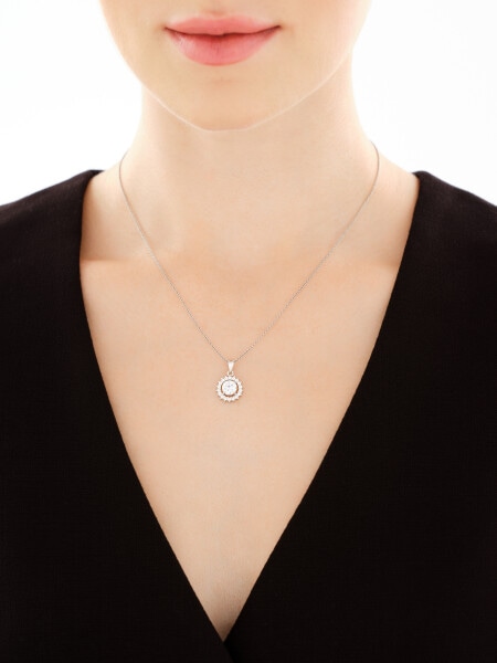 Stříbrný přívěsek se zirkony