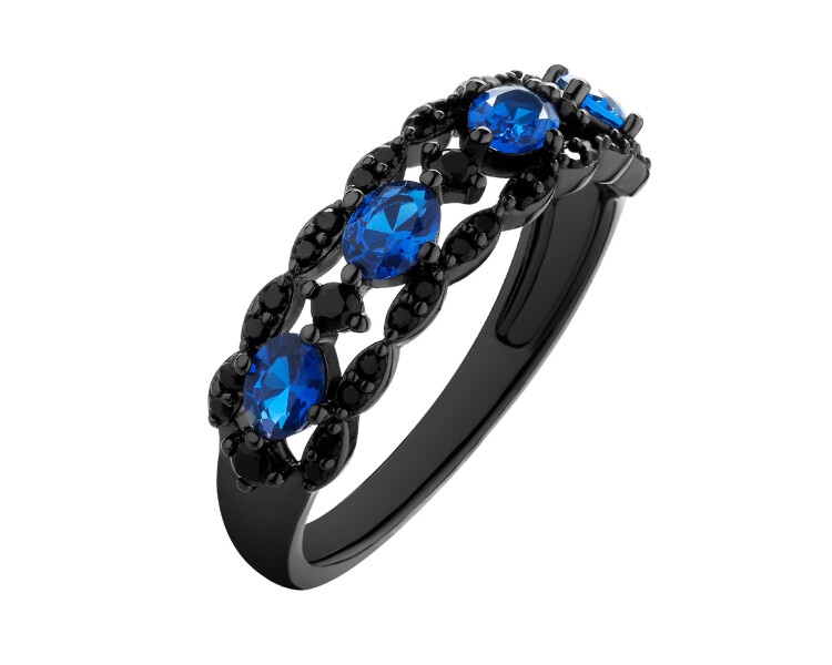 Stříbrný prsten se zirkony