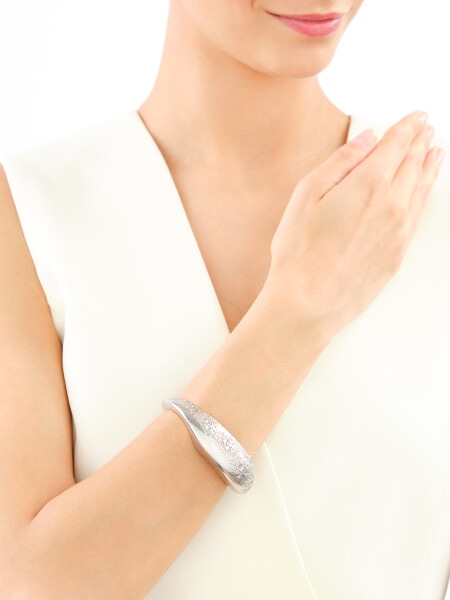 Rhodium Plated Silver Rigid Bracelet 