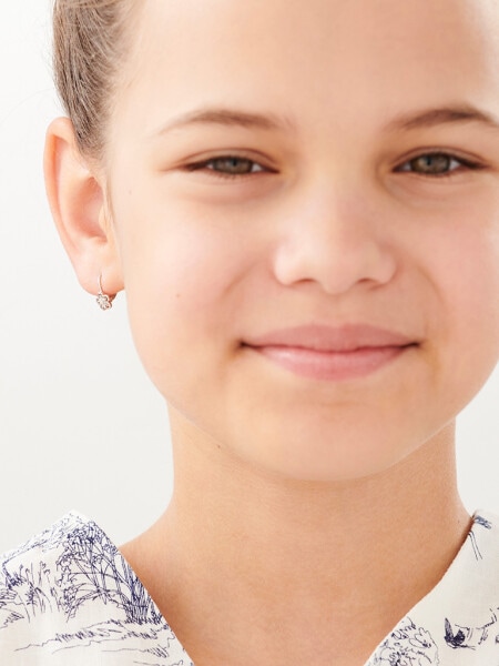 Kolczyki z białego złota z diamentami - kwiaty - 0,01 ct - próba 750