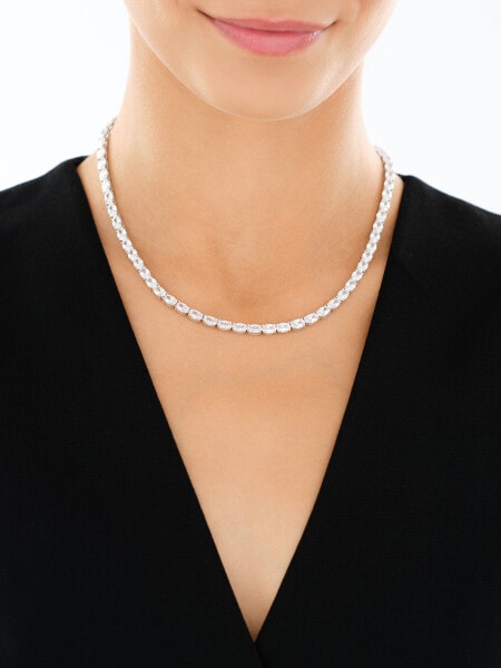 Stříbrný náhrdelník se zirkony
