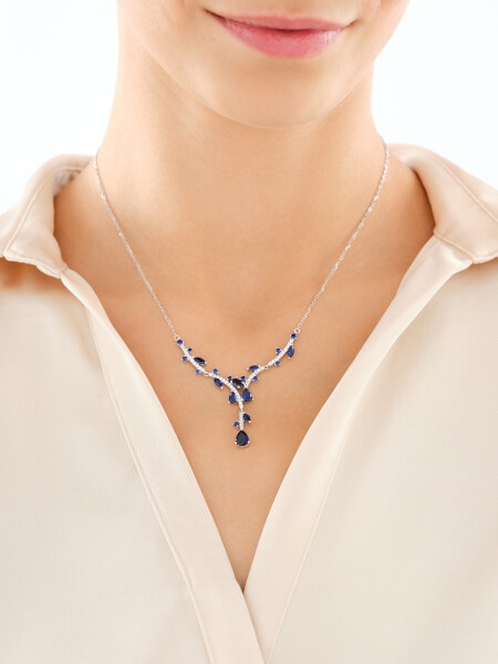 Stříbrný náhrdelník se zirkony