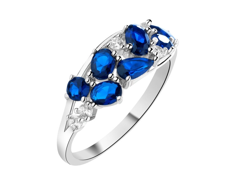 Stříbrný prsten se zirkony