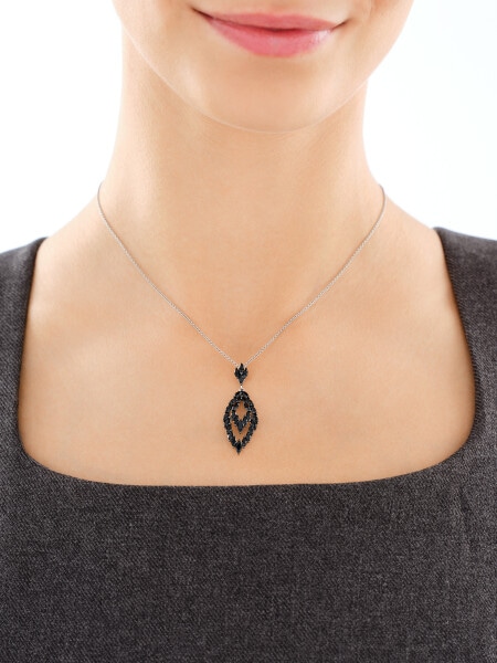 Stříbrný přívěsek se zirkony