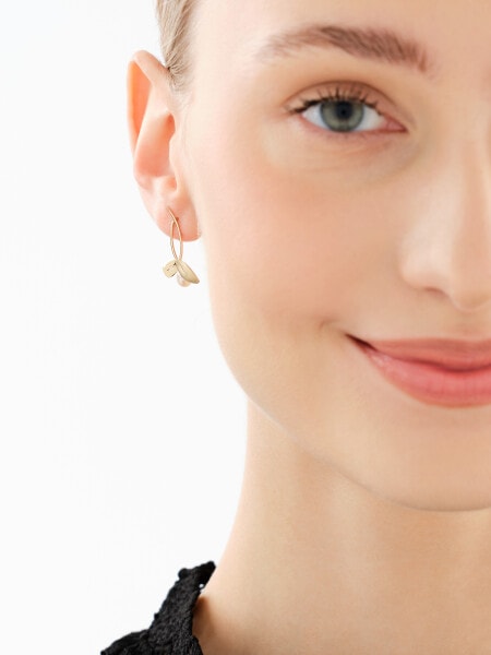 Złote kolczyki z perłami - kwiaty