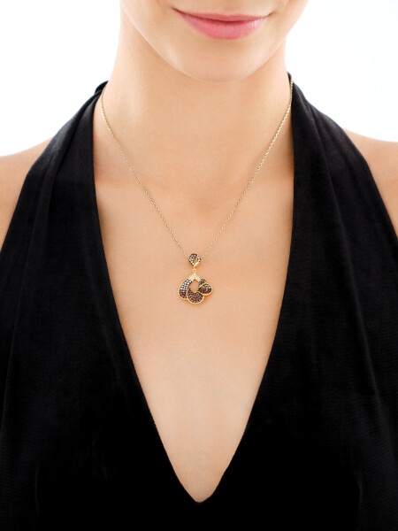 Stříbrný přívěsek se zirkony