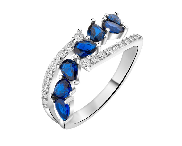 Stříbrný prsten se zirkony