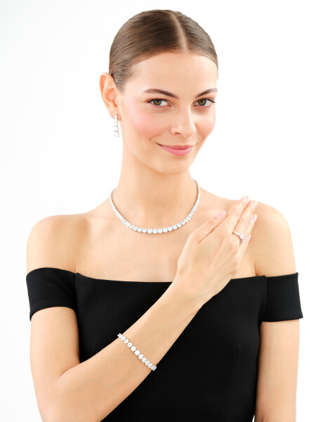 Naszyjnik srebrny z cyrkoniami