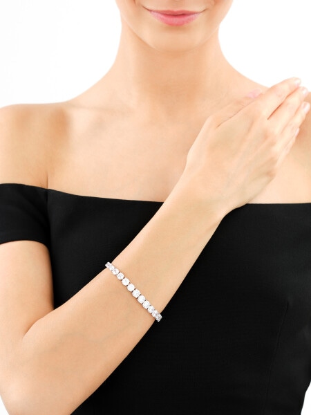 Stříbrný náramek se zirkony