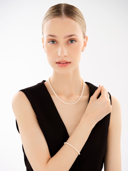 14 K Yellow Gold Pearl Necklace