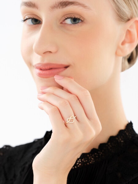 14 K Yellow Gold Ring with Cubic Zirconia