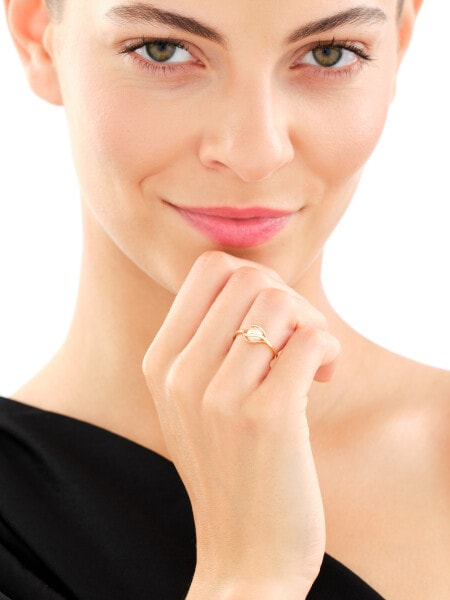 14 K Yellow Gold Ring with Pearl