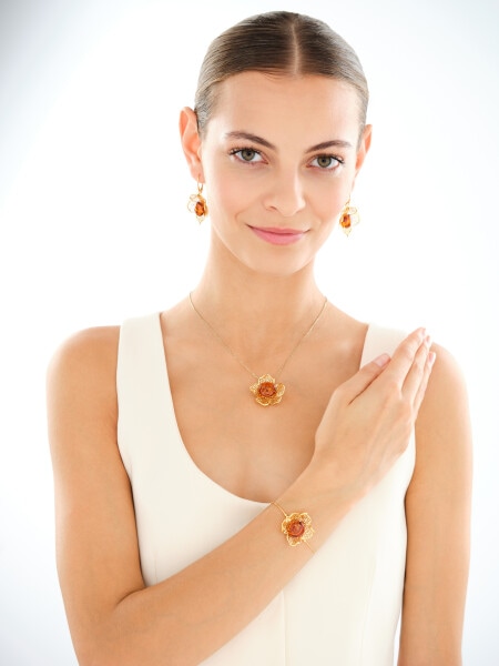 Stříbrný náramek s jantarem - květ