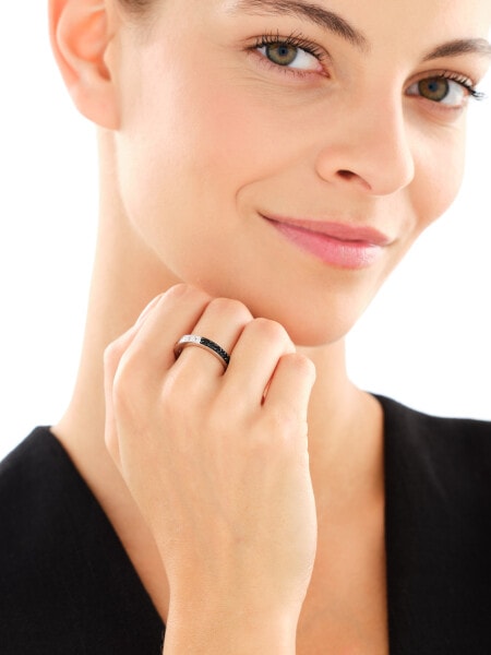 Stříbrný prsten se zirkony - Eternity