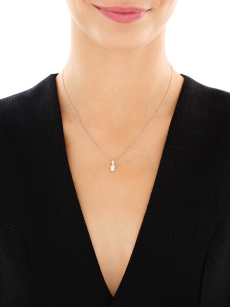 Stříbrný přívěsek se syntetickým opálem a zirkony