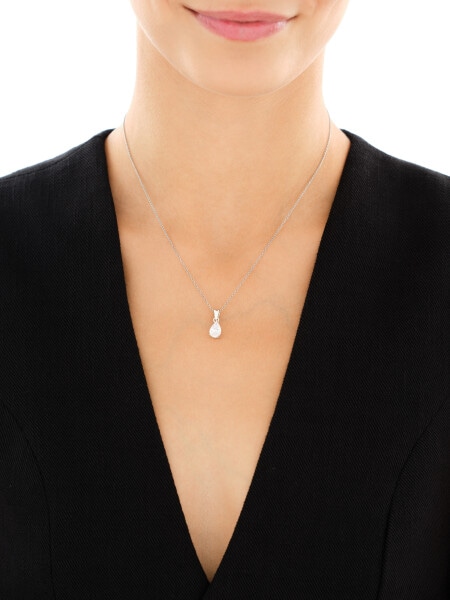 Stříbrný přívěsek se zirkony