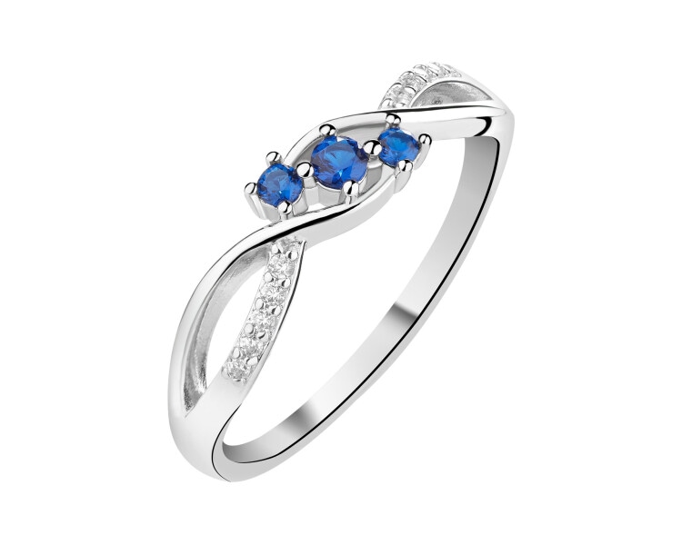 Stříbrný prsten se zirkony