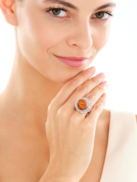 Pierścionek srebrny z bursztynem
