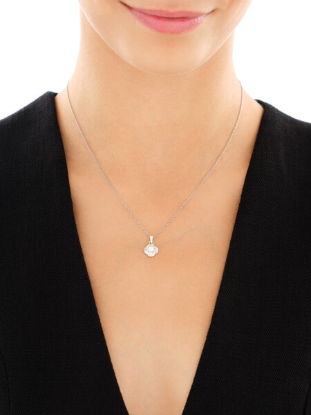 Stříbrný přívěsek se zirkony