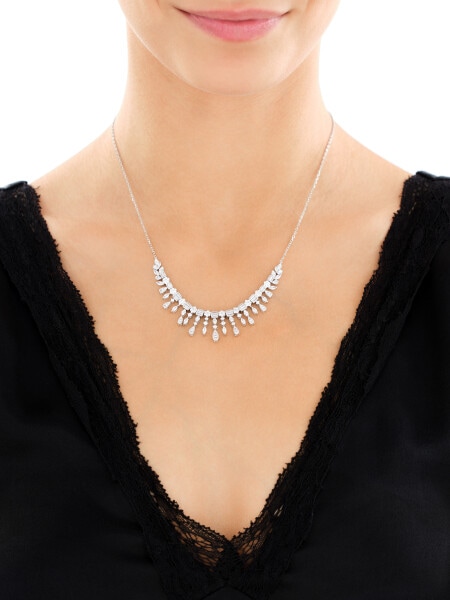 Stříbrný náhrdelník se zirkony