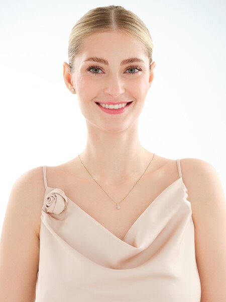 Zlatý přívěsek a náušnice s diamanty - květy - souprava - 0,01 ct - ryzost 585