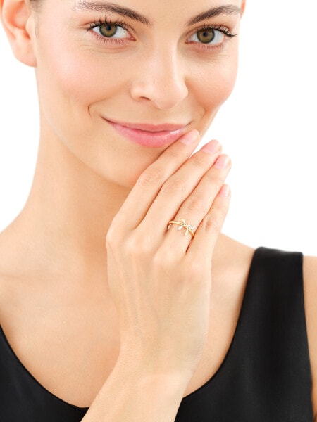 Zlatý prsten s diamanty - mašle - 0,01 ct - ryzost 585