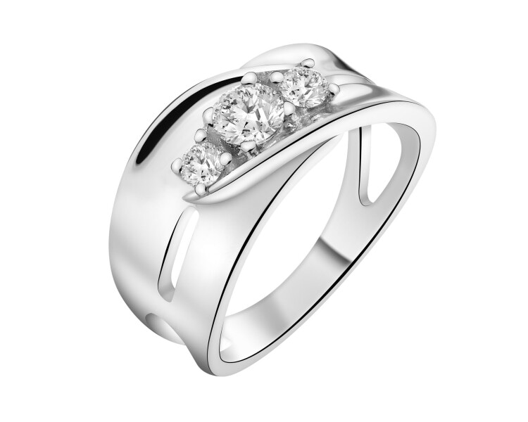 Stříbrný prsten se zirkony
