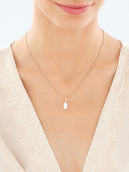 Zlatý přívěsek s opalitem