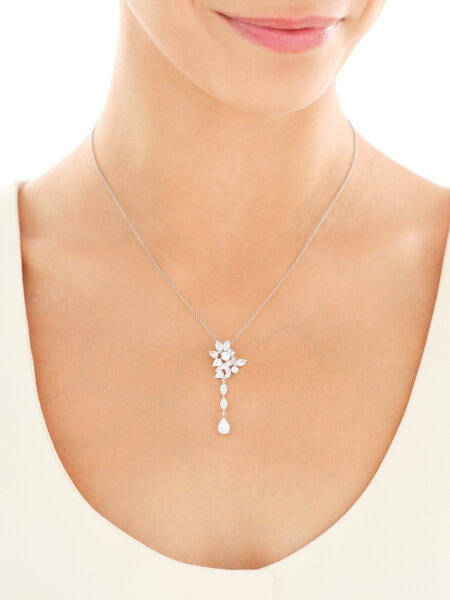 Stříbrný přívěsek se zirkony