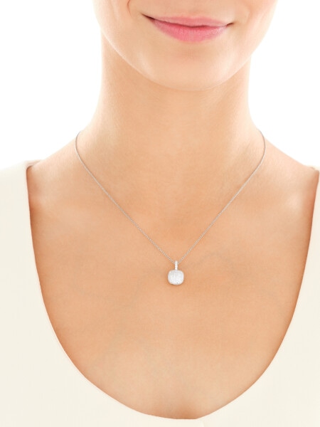 Stříbrný přívěsek se zirkony - čtverec