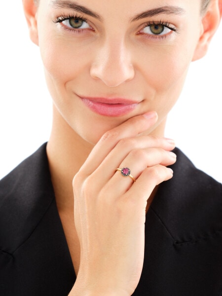 Pierścionek z żółtego złota z czarnymi brylantami i rodolitem - próba 585