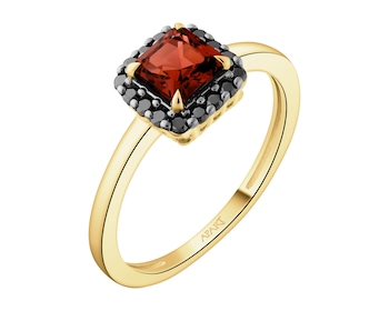 Zlatý prsten s černými brilianty a granátem - ryzost 585