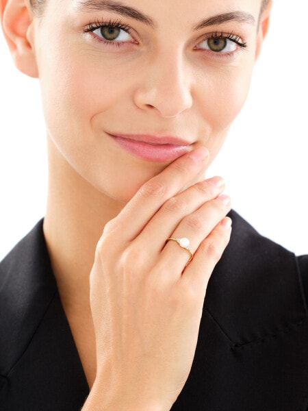 Pierścionek z żółtego złota z diamentami i perłą - próba 375