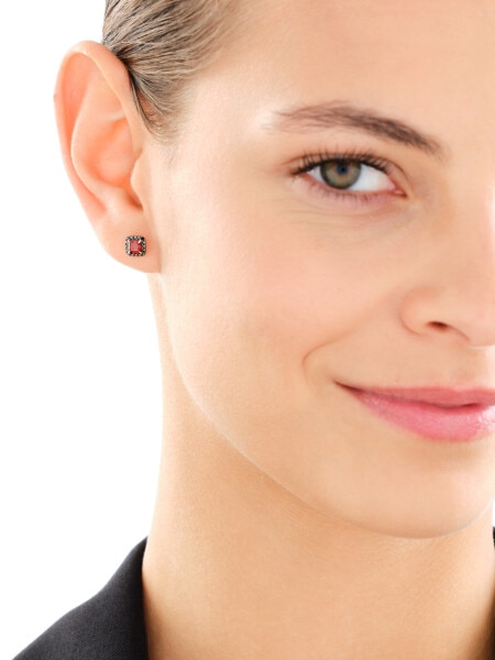 Zlaté náušnice s černými brilianty a granáty - ryzost 585