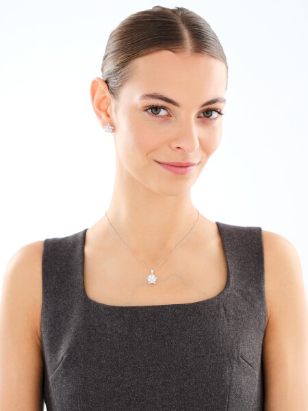 Zawieszka srebrna z cyrkoniami