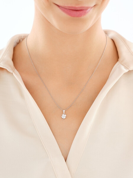 Zawieszka srebrna z cyrkoniami - koniczyna