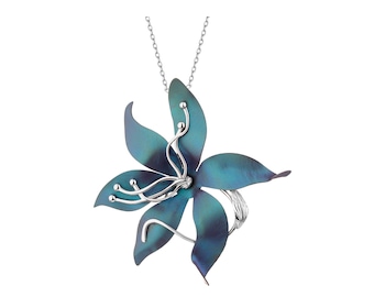 Broszka - zawieszka ze srebra i tytanu - kwiat