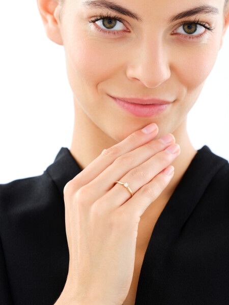 Pierścionek z żółtego i białego złota z brylantem - 0,05 ct - próba 585