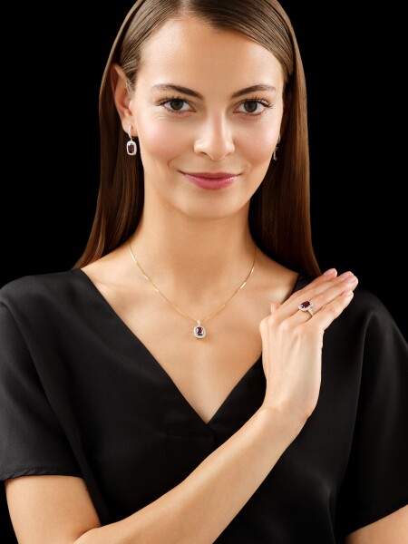 Kolczyki z żółtego złota z brylantami i rodolitami - próba 585