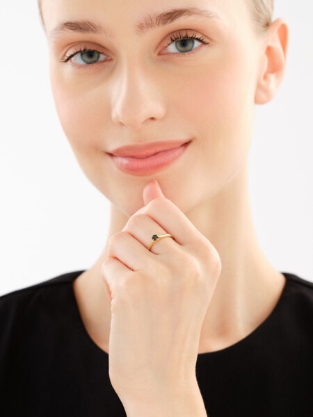 Pierścionek z żółtego złota z czarnym brylantem - 0,03 ct - próba 375