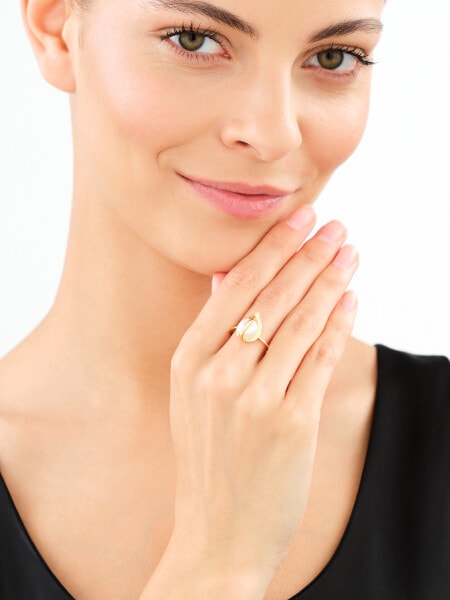 8 K Yellow Gold Ring with Pearl