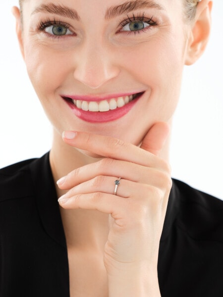 Prsten z bílého zlata s černým briliantem - 0,25 ct - ryzost 585