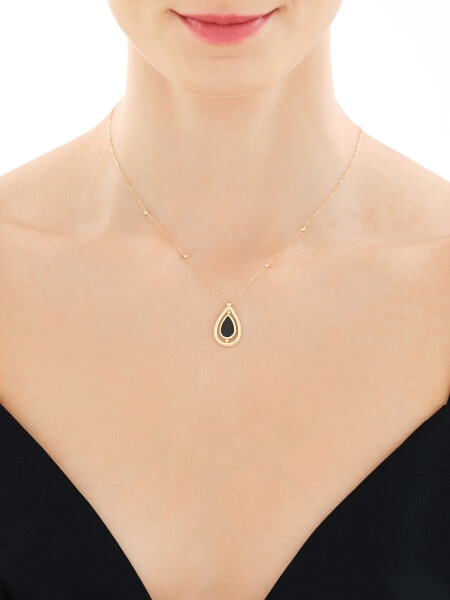 Złoty naszyjnik z onyksem syntetycznym