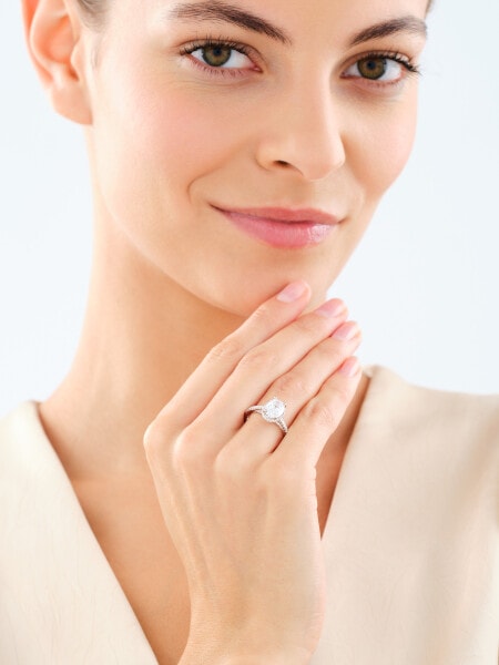 Pierścionek srebrny z cyrkoniami